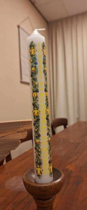 Adventskaars Engel Krans Wit Groen Geel - 250 x 30 mm