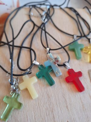 Ketting gekleurd kruis